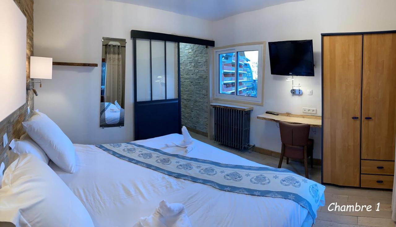 אורון Hotel Chastellares מראה חיצוני תמונה